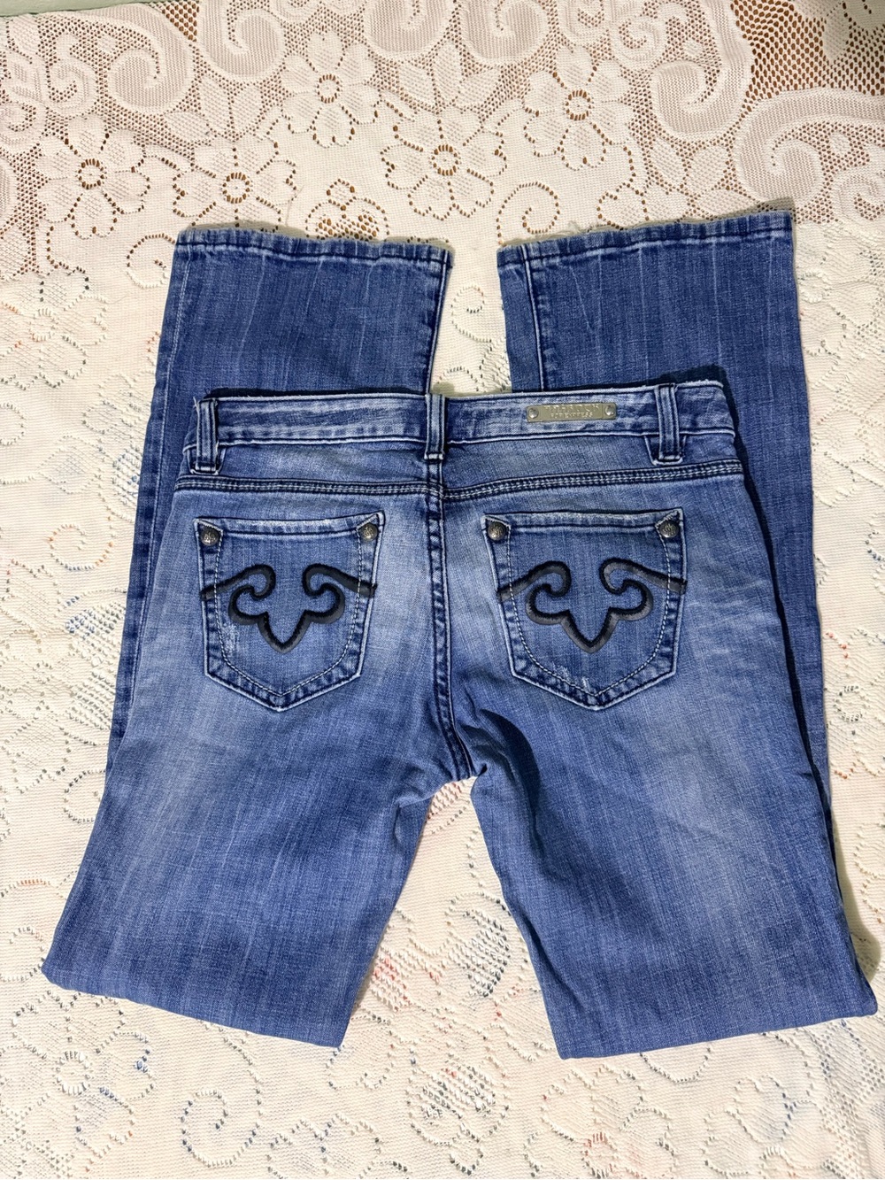 Low Rise Rerock for Express- Classic Mid Wash - Picture 4 of 6